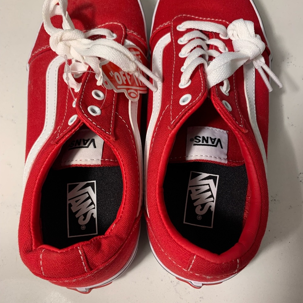 Old Skool Red Vans Sneakers Kids Size 6 ultra rare “VANS” written on the side - Picture 4 of 7